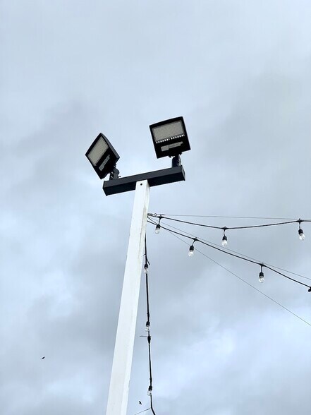 More Photos Of 3621 County Road 161, Alvin Multifamily For Sale