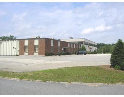 More Photos Of 11 Alpha Rd, Chelmsford Warehouse For Lease