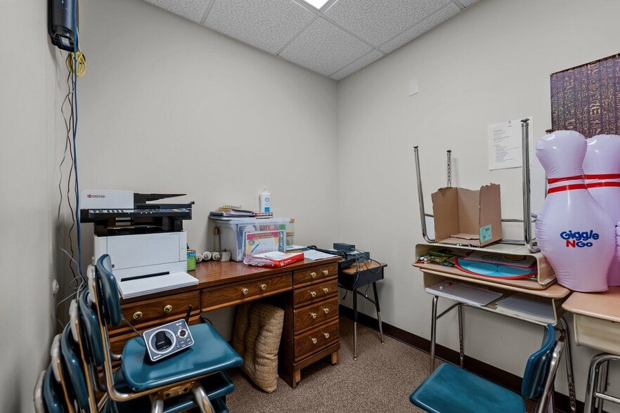 More Photos Of 2961 Crouse Ln, Burlington Medical For Lease