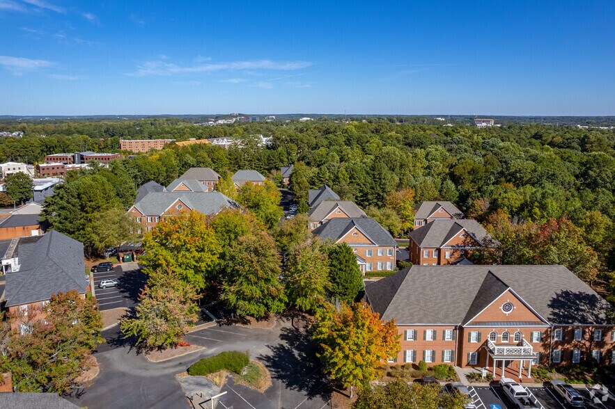 More Photos Of 284 S Main St, Alpharetta Unknown For Lease