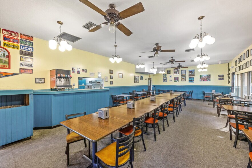 More Photos Of 6512-6514 Norwood Ave, Jacksonville Restaurant For Sale