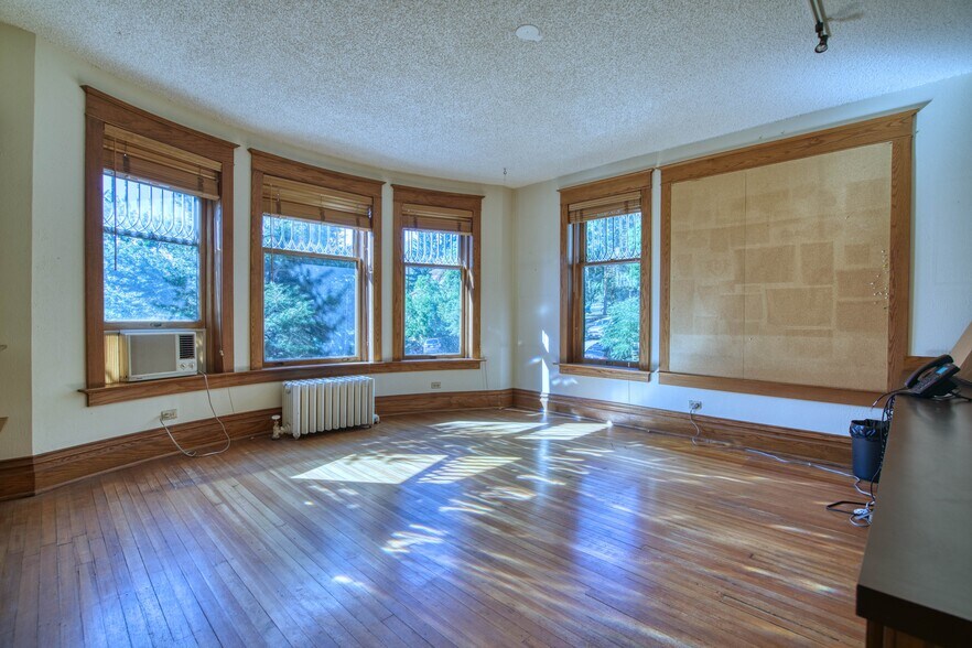 More Photos Of 2305 Broadway, Boulder Loft Creative Space For Sale
