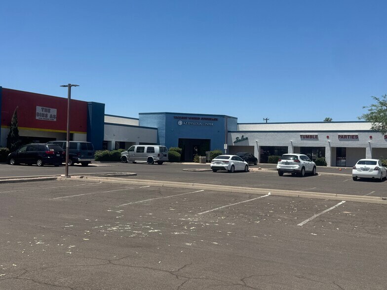 More Photos Of 116 N Lindsay Rd, Mesa Unknown For Lease