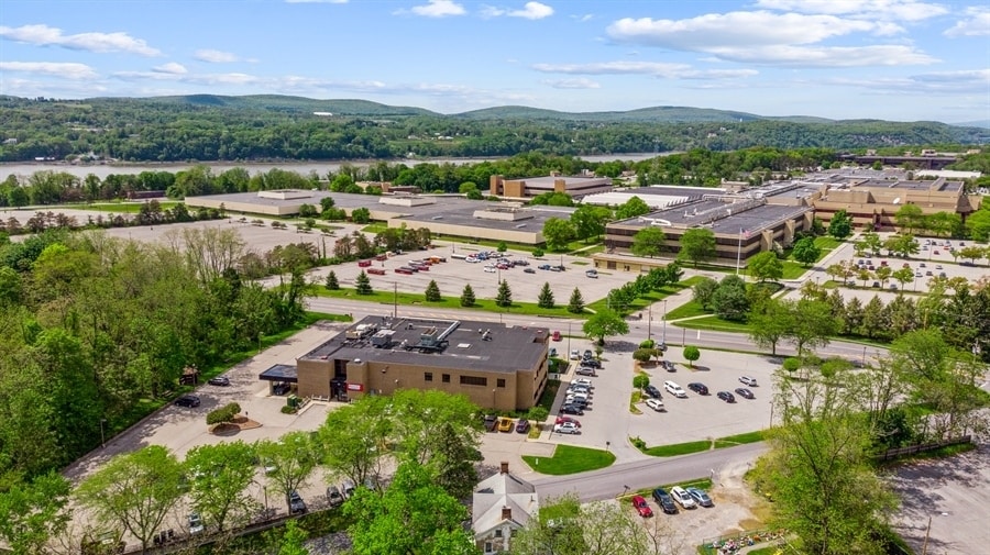 More Photos Of 159 Barnegat Rd, Poughkeepsie Medical For Lease