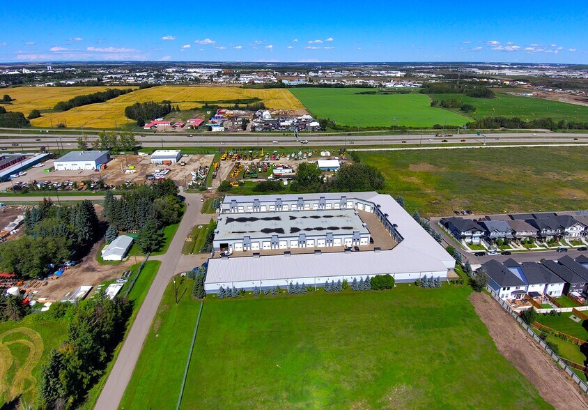 More Photos Of 9903 209 St NW, Edmonton Warehouse For Sale