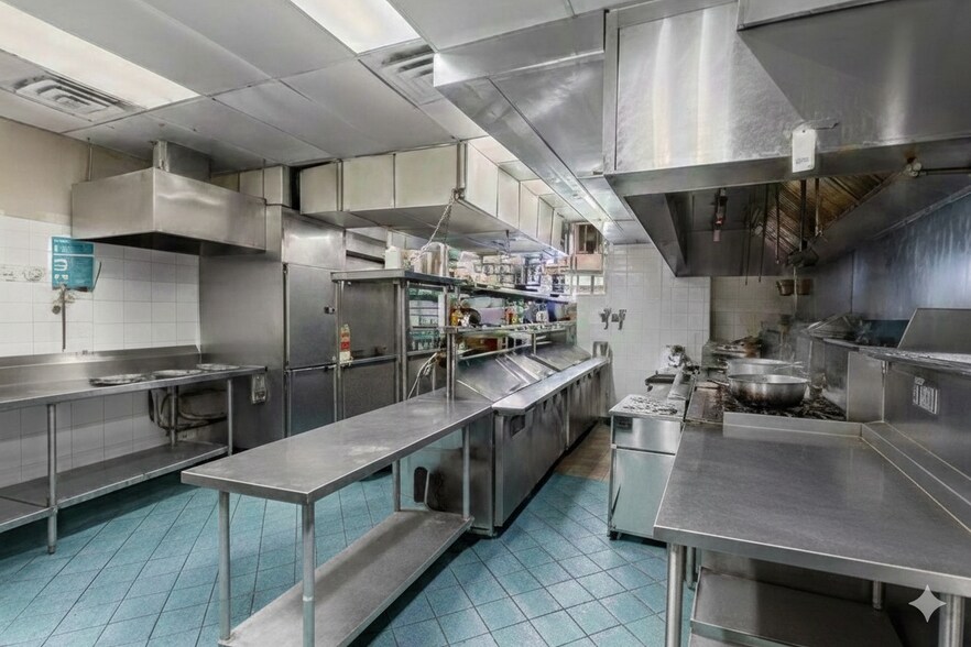 More Photos Of 2165-2171 N Milwaukee Ave, Chicago Storefront Retail Residential For Lease