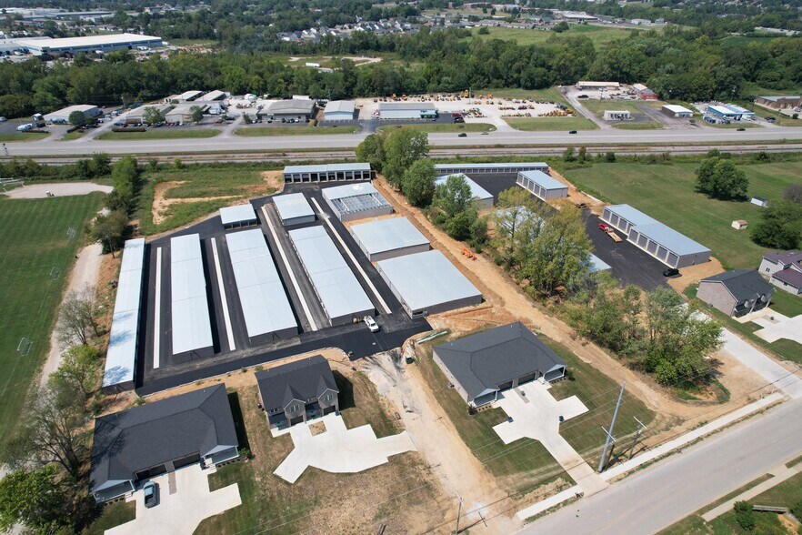 More Photos Of 711 Nicholas St, Elizabethtown Self Storage For Sale