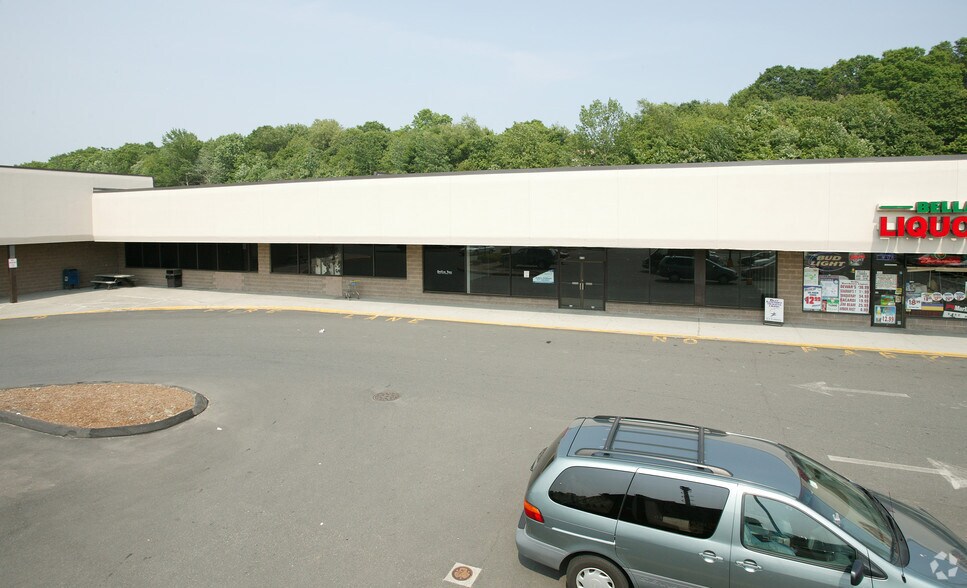 More Photos Of 650 Wolcott St, Waterbury General Retail For Lease