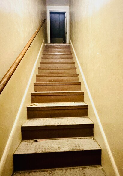 More Photos Of 1801 9th St, Wichita Falls General Retail For Sale