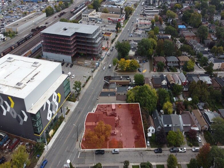 More Photos Of 3513 Dundas St, Toronto Restaurant For Sale