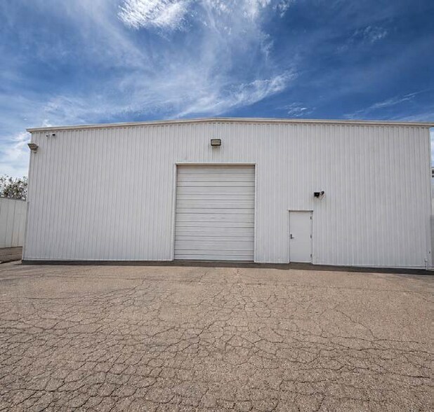 More Photos Of 732-738 W Illini St, Phoenix Warehouse For Lease