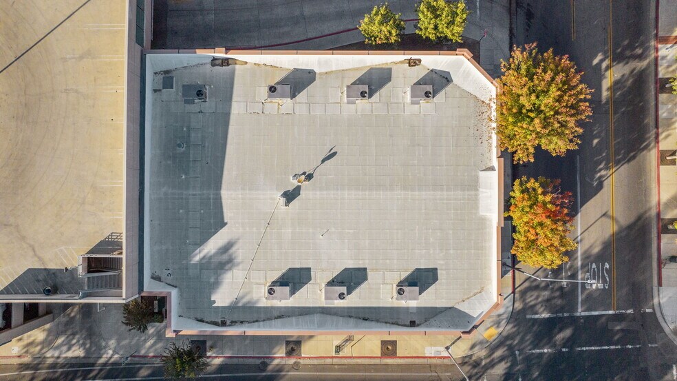 More Photos Of 125 S Bridge St, Visalia Office For Sale