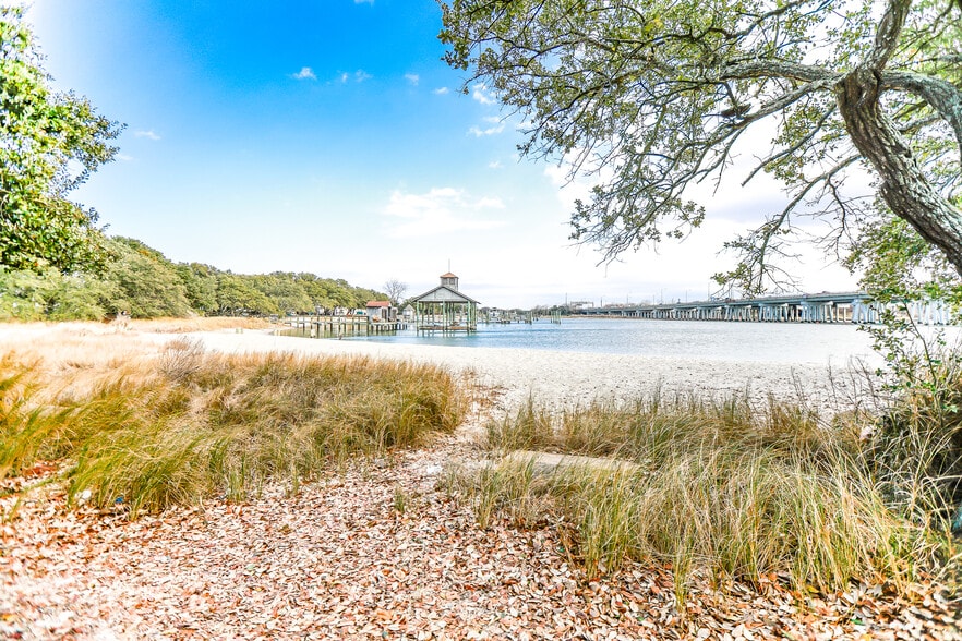 More Photos Of 831 W Ocean View Ave, Norfolk Apartments For Sale