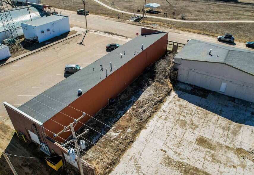 More Photos Of 618 1st Ave, Deer Trail Restaurant For Sale