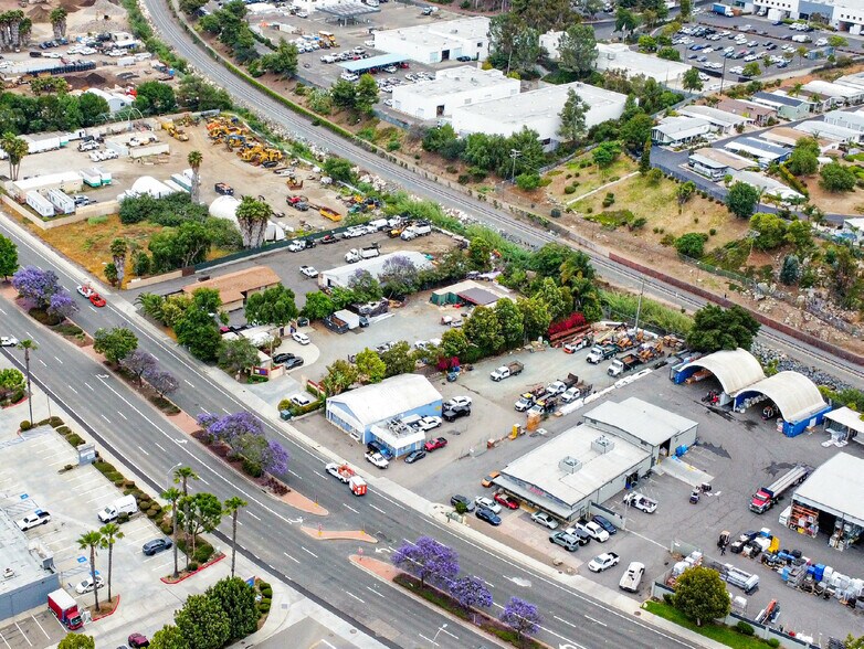 More Photos Of 469 E Mission Rd, San Marcos Manufacturing For Lease