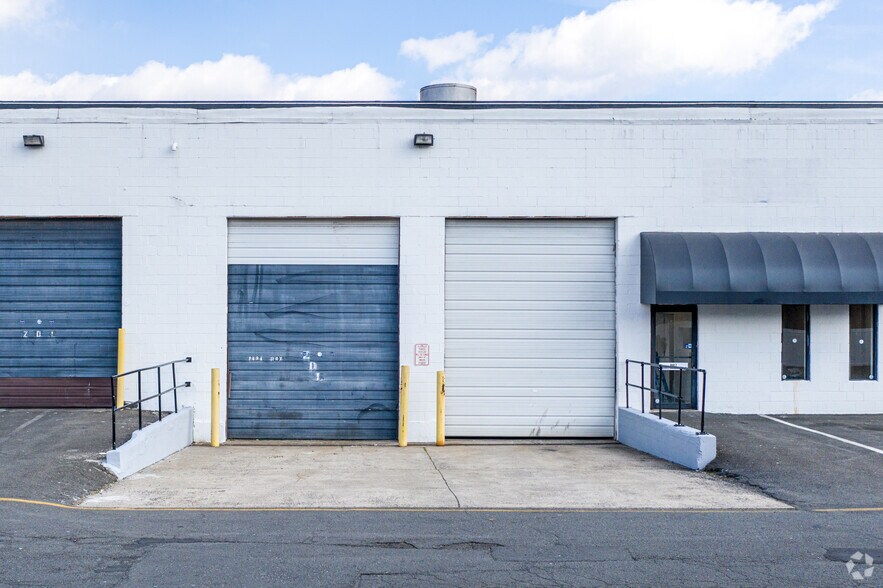 More Photos Of 1330 Livingston Ave, North Brunswick Warehouse For Lease