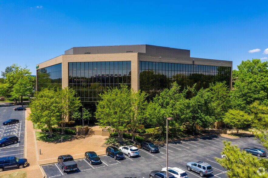 More Photos Of 1790 Kirby Pky, Memphis Office For Lease