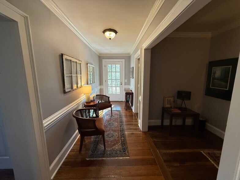 More Photos Of 1014 Canton St, Roswell Office Residential For Sale