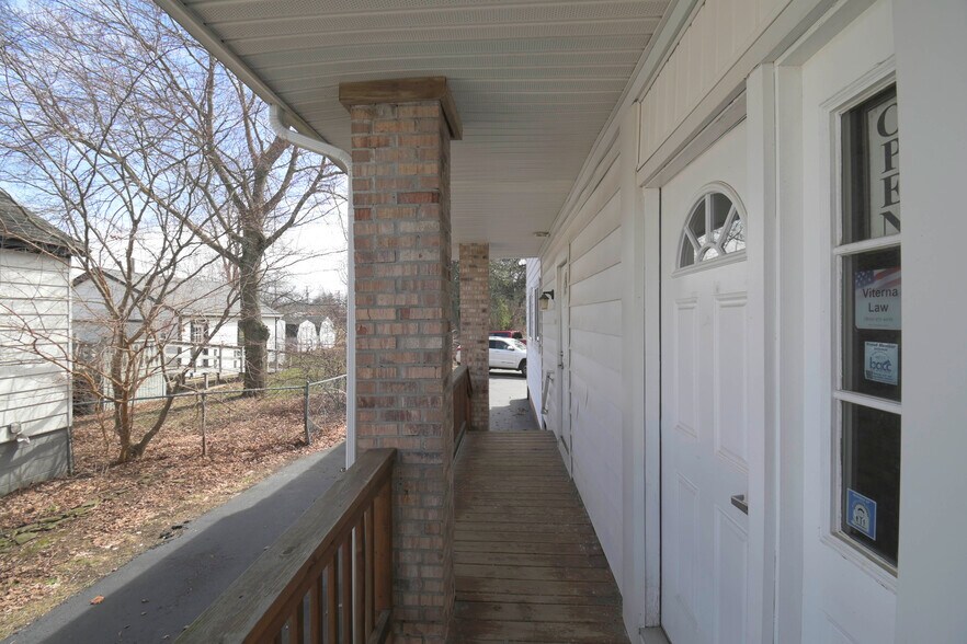 More Photos Of 175 2nd St, Belleville Office For Sale