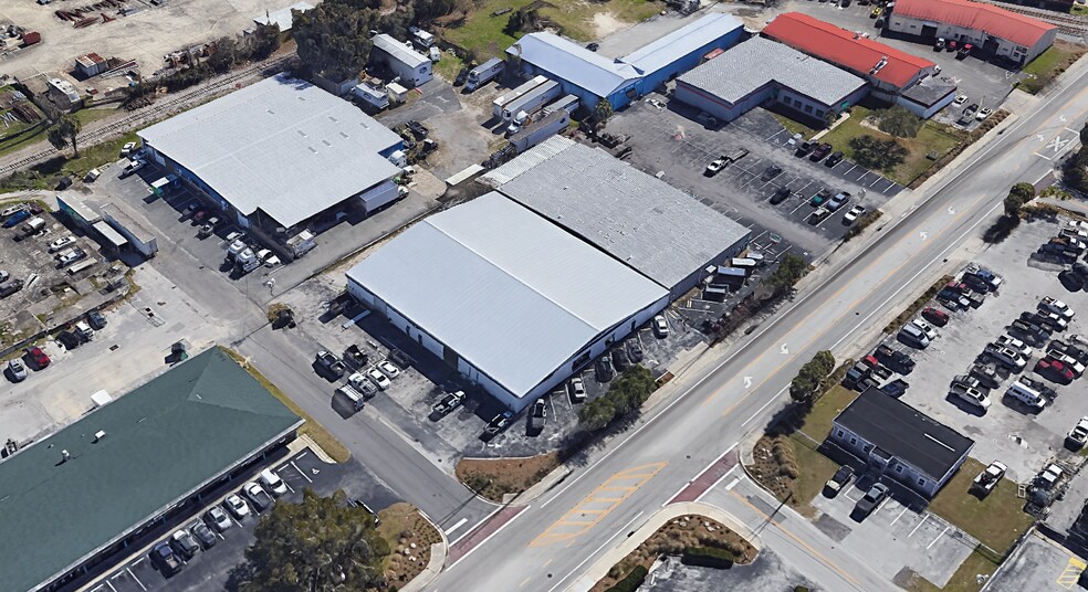 More Photos Of 737 N Magnolia Ave, Ocala Distribution For Lease