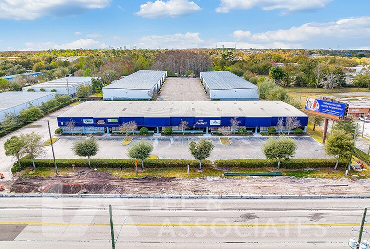 More Photos Of 1476 N Goldenrod Rd, Orlando Unknown For Lease