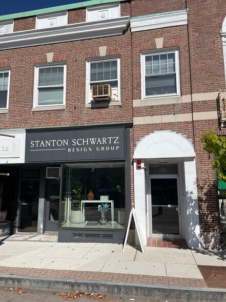 More Photos Of 935-957 Great Plain Ave, Needham Storefront Retail Office For Lease