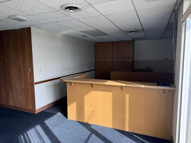 More Photos Of 1948 W Green Dr, High Point Warehouse For Lease