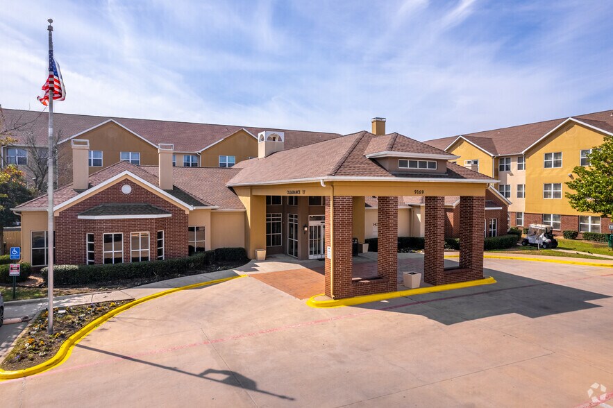 Primary Photo Of 9169 Markville Dr, Dallas Hotel For Sale