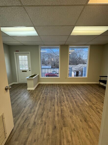 More Photos Of 813 Main St, Stone Mountain Medical For Lease