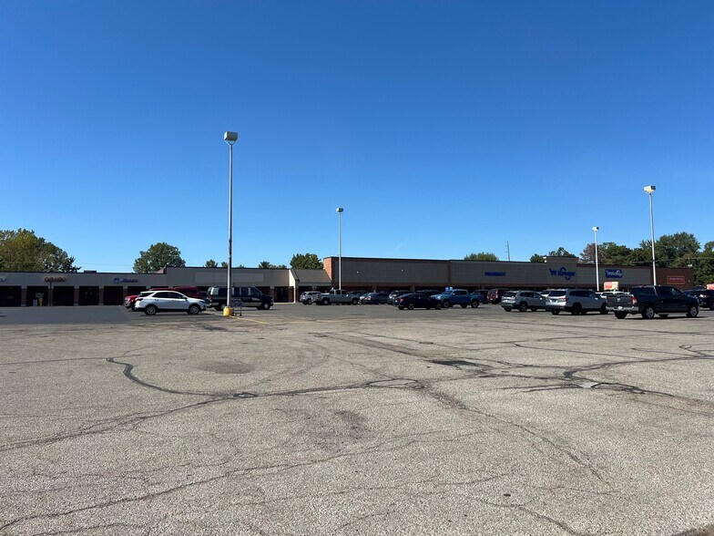 More Photos Of 2953-2989 Derr Rd, Springfield General Retail For Lease