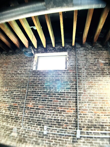 More Photos Of 1710 N 14th St, Tampa Storefront For Lease