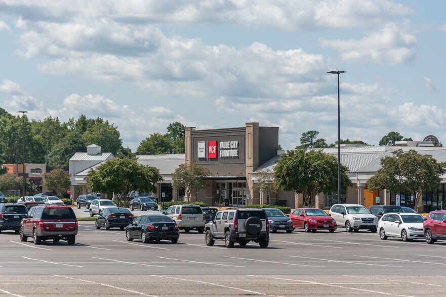 More Photos Of 4300 Portsmouth Blvd, Chesapeake General Retail For Lease