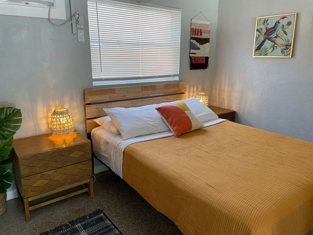 More Photos Of 629 Bay Esplanade, Clearwater Beach Specialty For Sale