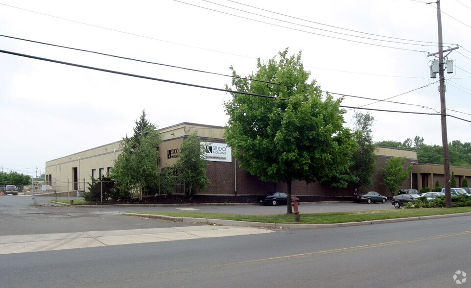 More Photos Of 11 Edgeboro Rd, East Brunswick Manufacturing For Lease