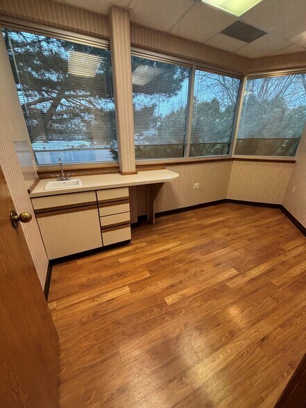 More Photos Of 2500 Niles Rd, Saint Joseph Medical For Lease