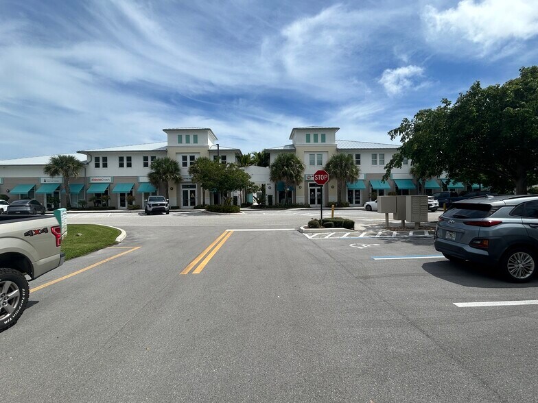 Primary Photo Of 115 Banyan St, Jupiter Unknown For Lease