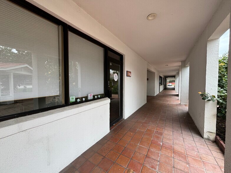 Primary Photo Of 1750 W Broadway, Oviedo Office For Lease