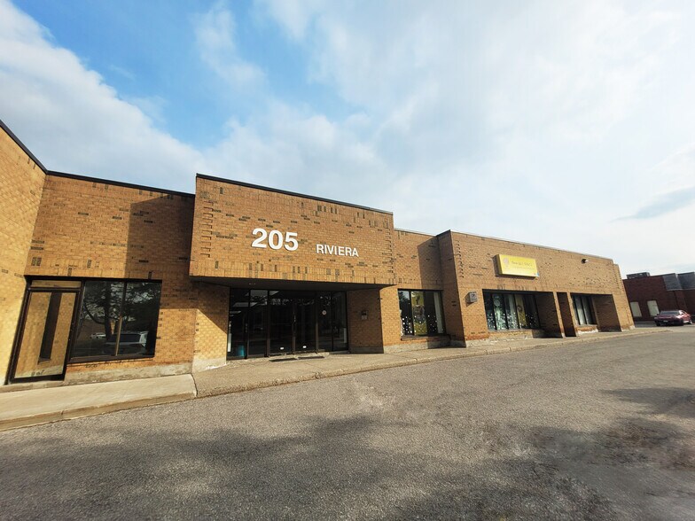 Primary Photo Of 205 Riviera Dr, Markham Service For Lease