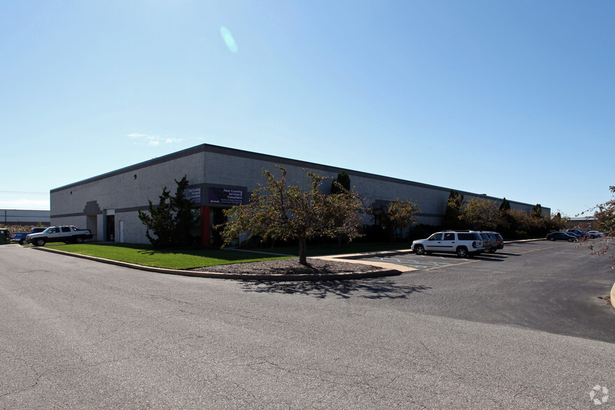 12 Mccullough Dr, New Castle, De 19720 - Industrial For Lease 