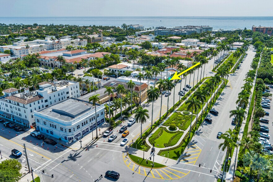 More Photos Of 255 Royal Poinciana Way, Palm Beach Storefront Retail Residential For Lease