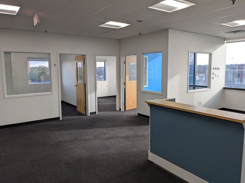 More Photos Of 185 Alewife Brook Pky, Cambridge Office For Lease