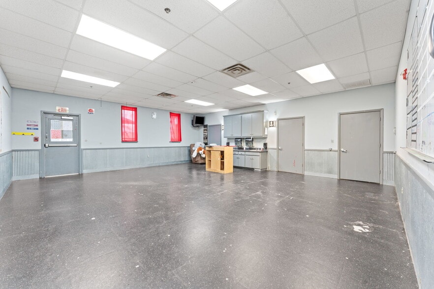 More Photos Of 7550 Shady Grove Rd, North Richland Hills Daycare Center For Sale