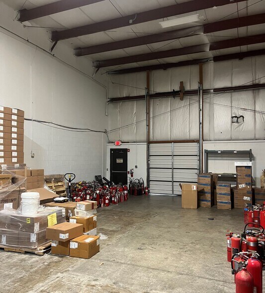 More Photos Of 408 Elmwood Ave, Sharon Hill Distribution For Lease