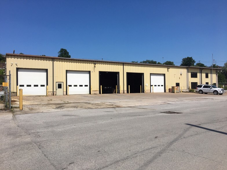 Primary Photo Of 2727 Transport Rd, Cleveland Flex For Lease
