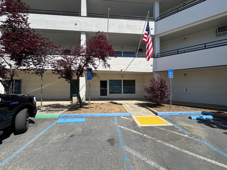 More Photos Of 55 1st St, Lakeport Medical For Sale