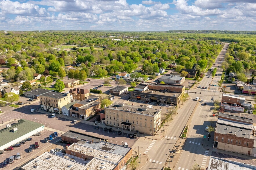 More Photos Of 122 S Minnesota Ave, Saint Peter Apartments For Sale