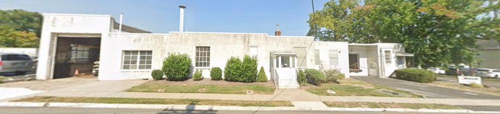 More Photos Of 240 Rutgers Ave. st, Maplewood Industrial For Sale