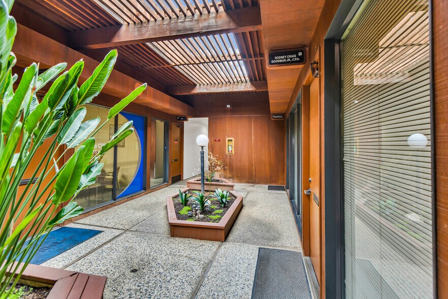 More Photos Of 8788 Elk Grove Blvd, Elk Grove Unknown For Lease