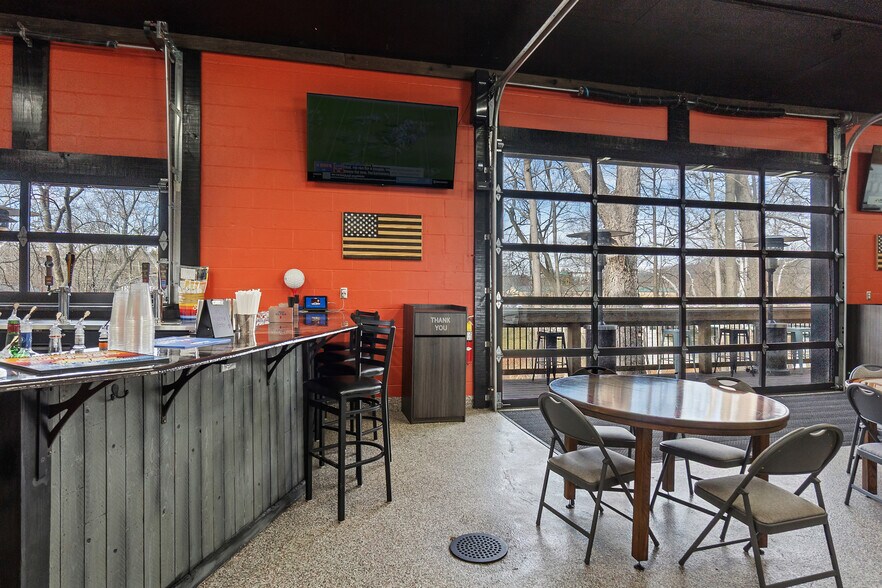 More Photos Of 97 E Main St, Batavia Office For Sale