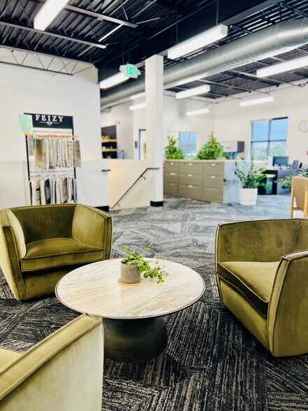 More Photos Of 2000 W Hamilton Pl, Englewood Office For Lease